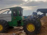 :    748L John Deere   748L John Deere   : 2022.   : .    